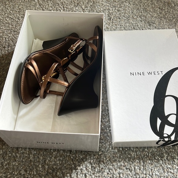 NIB Nine West Heels - Picture 2 of 4